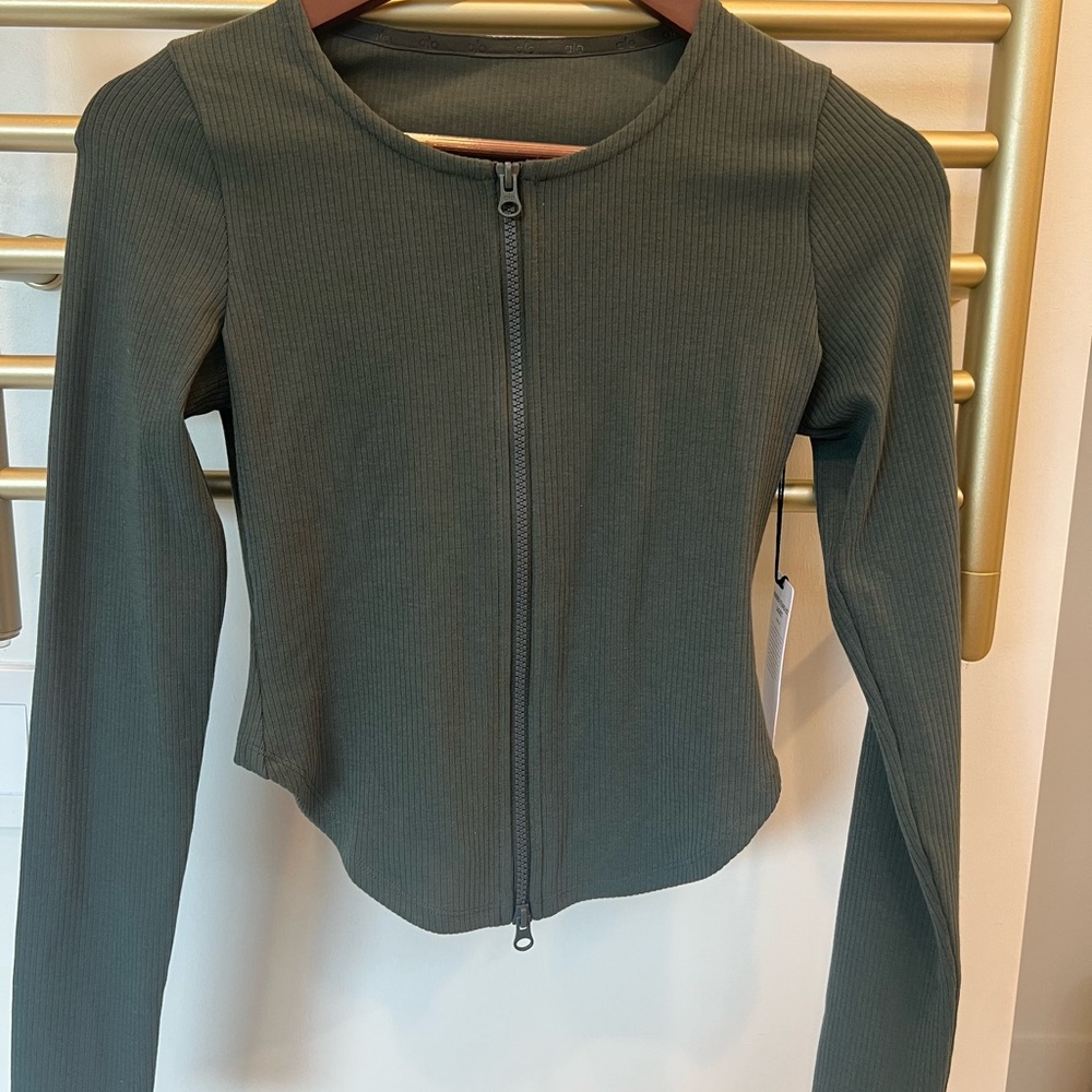 Alo Ribbed Zip-Up in Cactus, size S - new with tags